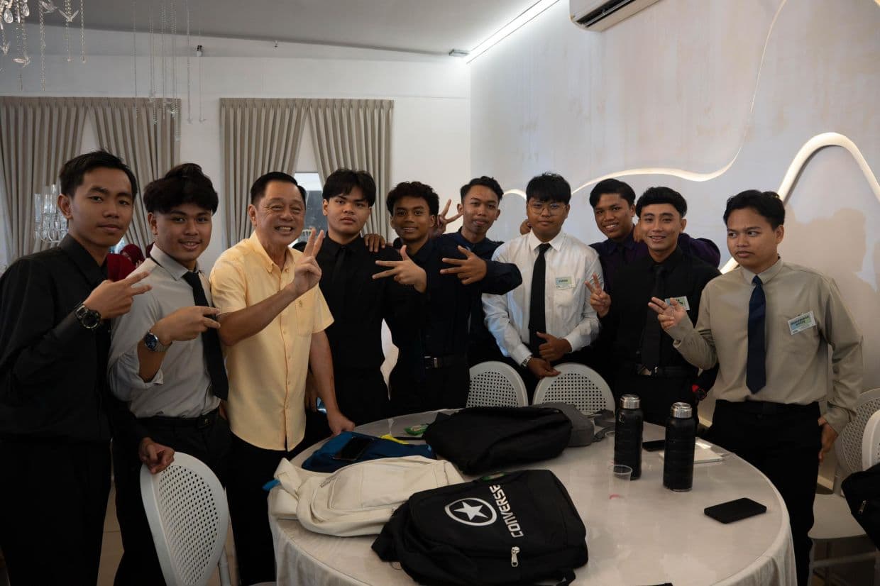 Johor polls: AI education key to preparing Pekan Nanas youth for the future, says BN's Tan