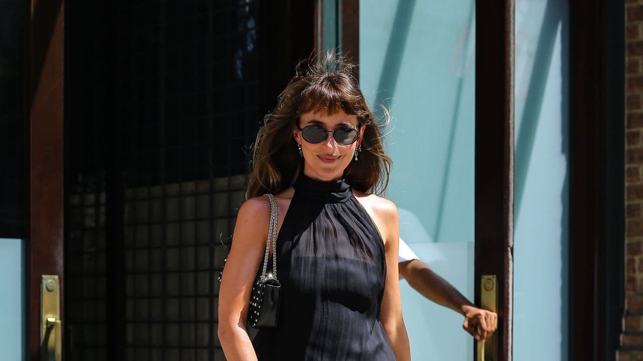 Dakota! Gigi! Bradley! The Celebrities Are Heading to Taylor Swift and Travis Kelce’s Wedding