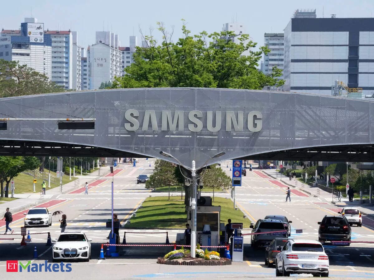 What could shape Samsung's growth in the coming quarters?
