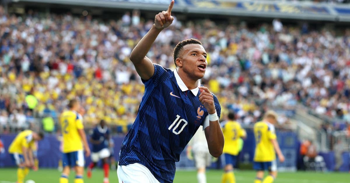 Messi, Mbappé and Kane join elite club with 5+ goals in two World Cup tournaments