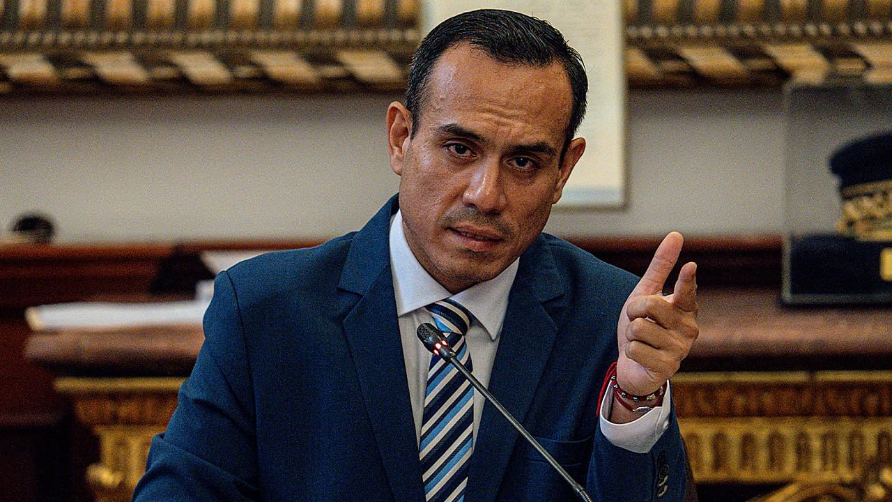 Latin America shifts right as crime and sanctions reshape politics