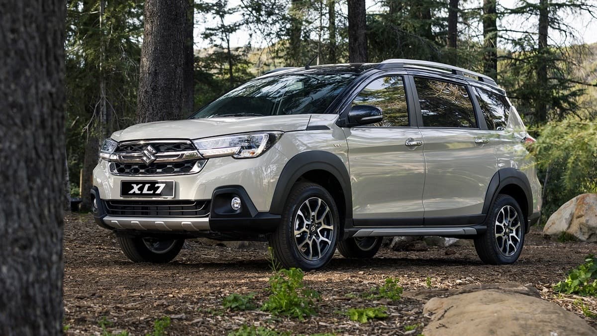 Maruti XL6 Facelift के लिए हो जाइए तैयार, नए डिजाइन के साथ आ रही कार