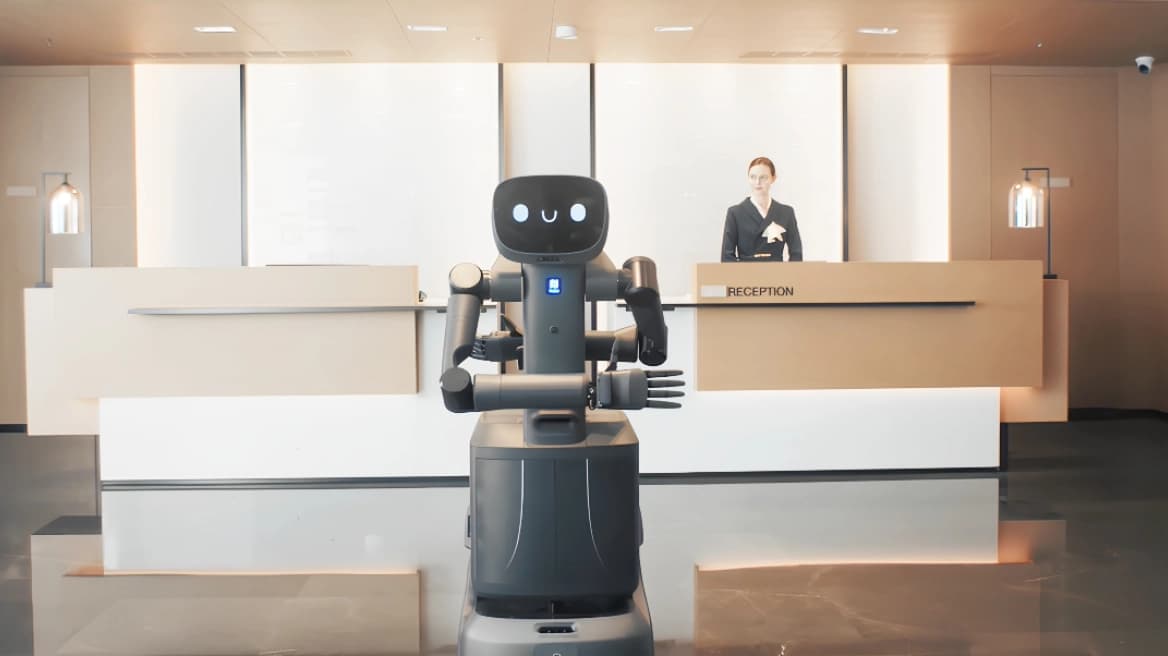 World's first hotel staffed entirely by robots to open in China (video)