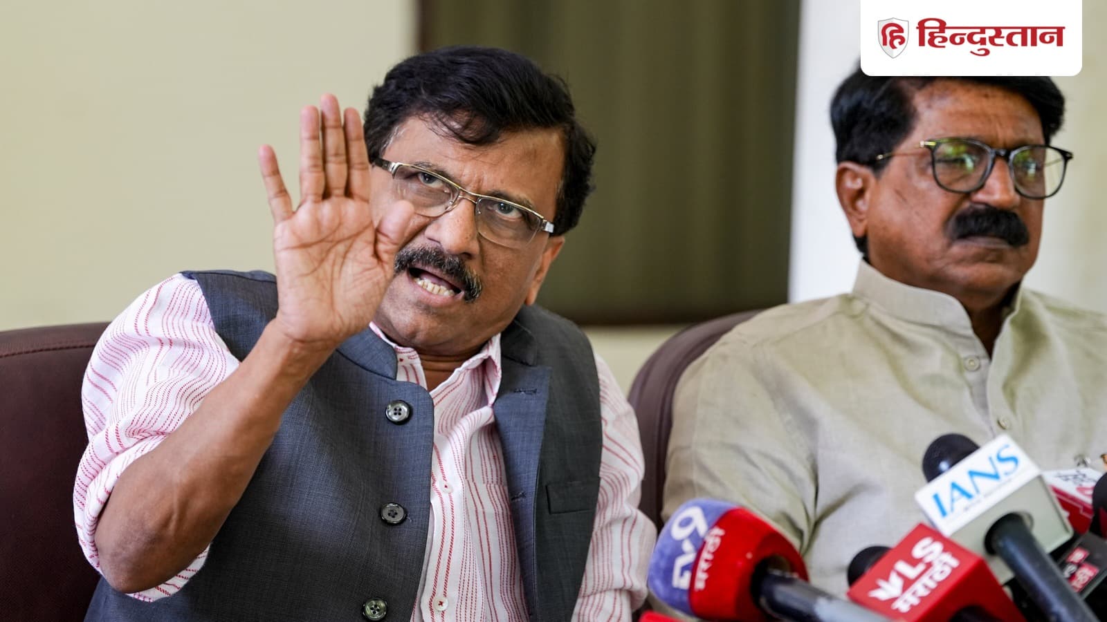 20 करोड़ के ऑफर की बात सुन MLC हैरान, संजय राउत की बात पर दिया ऐसा रिप्लाई